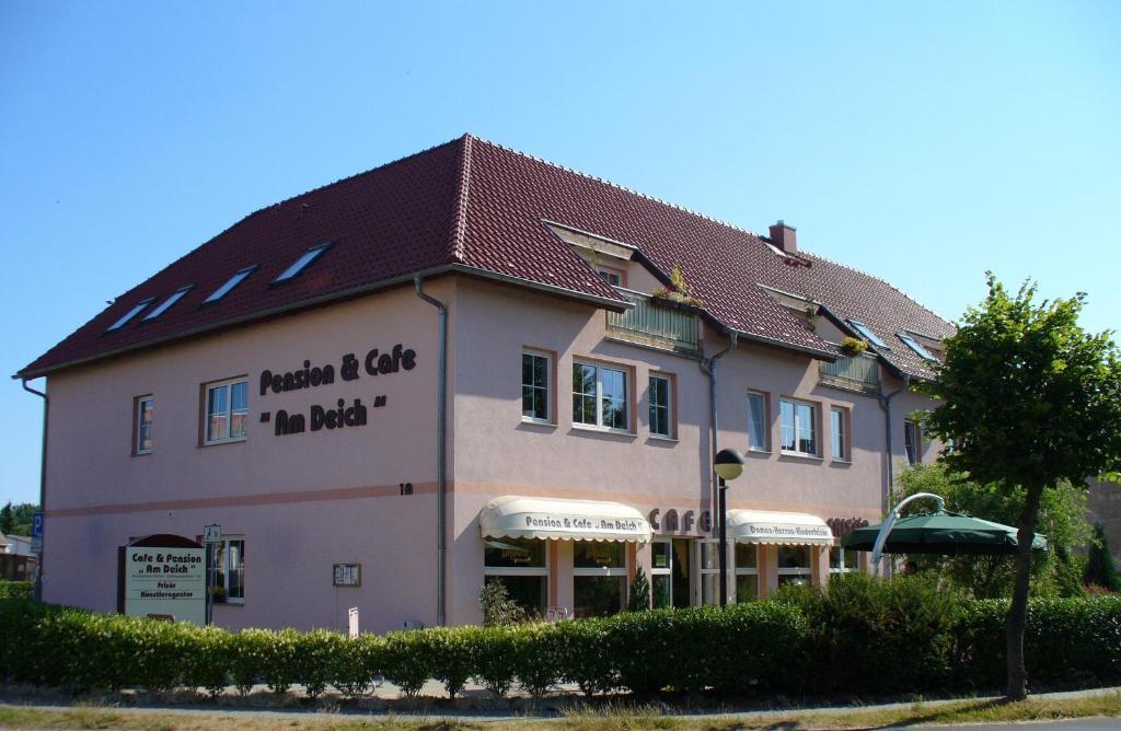 Pension Am Deich Kroslin Bagian luar foto