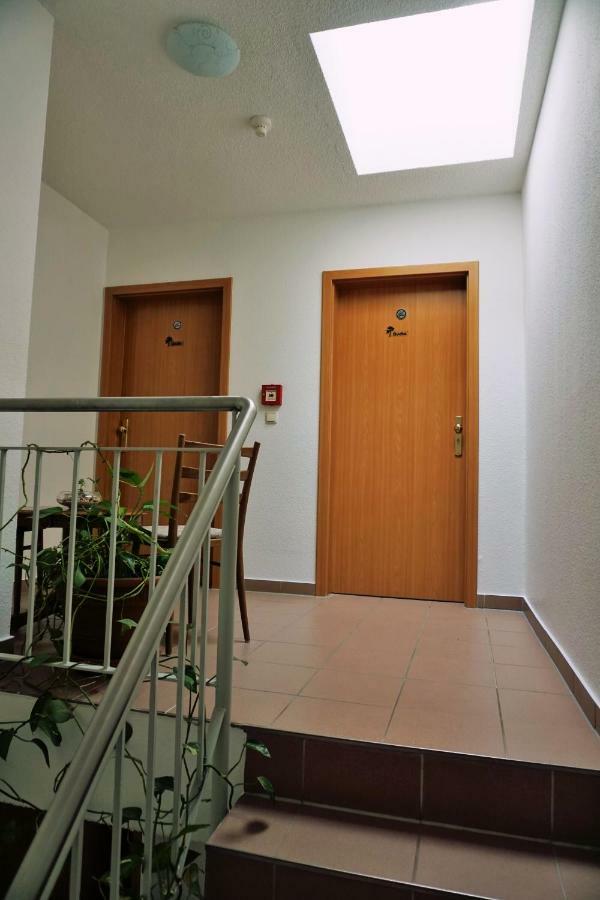 Pension Am Deich Kroslin Bagian luar foto